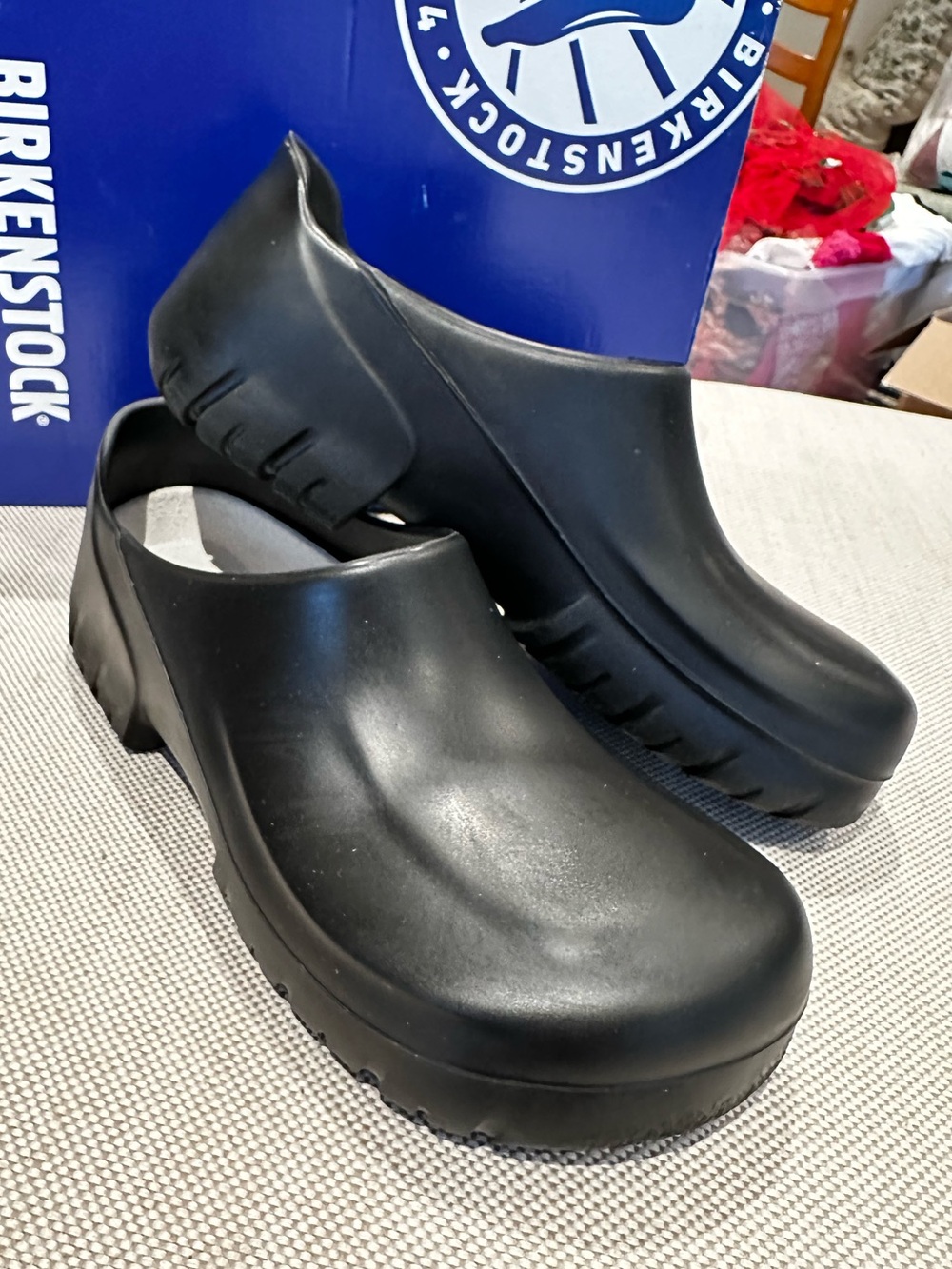 BIRKENSTOCK Women's size 8 Slip-On Black Clog Leather Work Comfort NEW $100